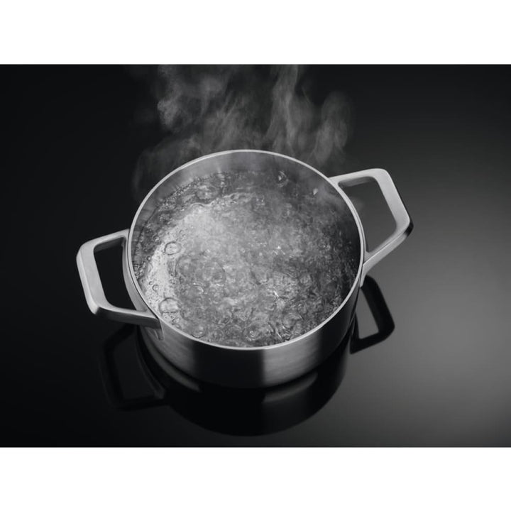 Plita cu inductie AEG IDE842411B cu hota incorporata, 647 m³/h, Bridge XT, 83 cm - TECHNOMAX - AEG -www.techmax.ro